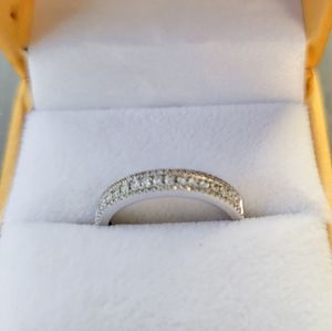 White 14 Karat  Gold with 0.25Tw Round Diamonds